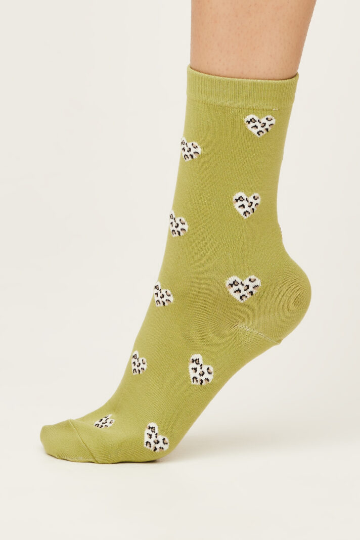 Thought dámské bambusové ponožky leopard heart pea green